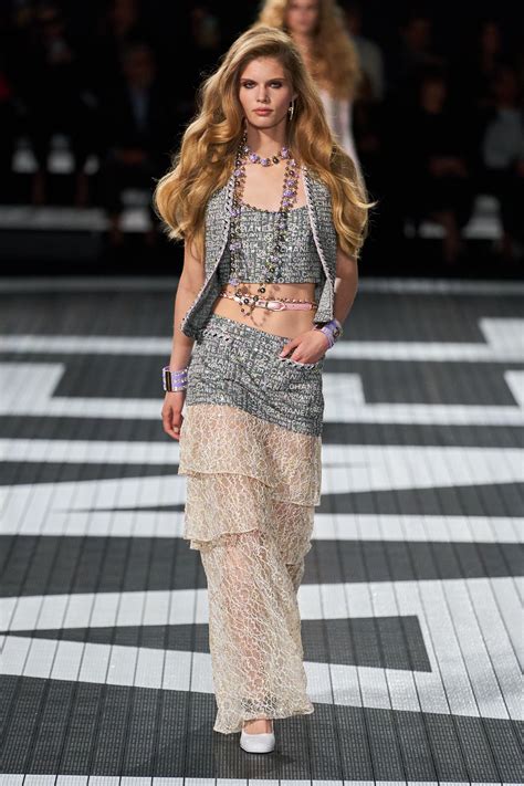 coco chanel runway necklace|chanel 2024 summer collection.